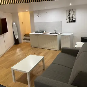  Apartment Porte De France
