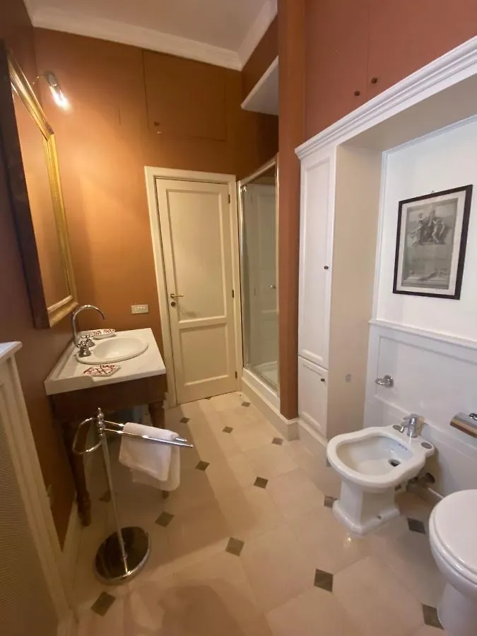 Royal Apartment In San Domenico Maggiore Naples 0*,